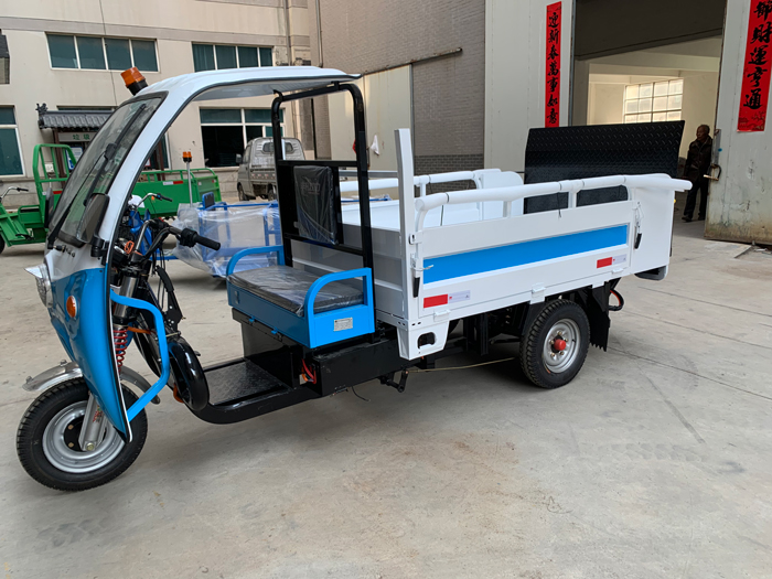 液压尾板六桶车