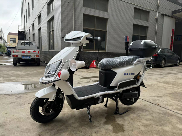 两轮电动巡逻车